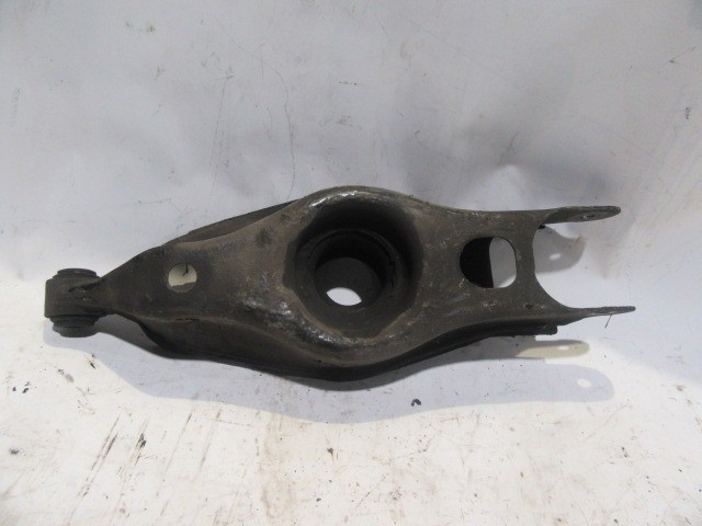 Lancia Thema bal hátsó alsó lengőkar 