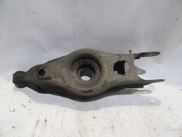 Lancia Thema jobb hátsó alsó lengőkar 