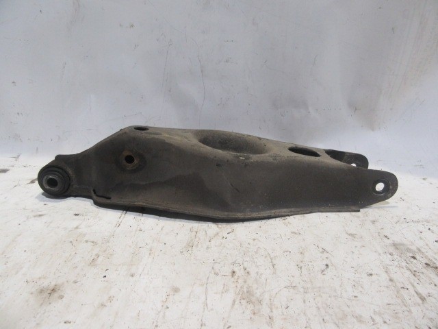 Lancia Thema jobb hátsó alsó lengőkar 