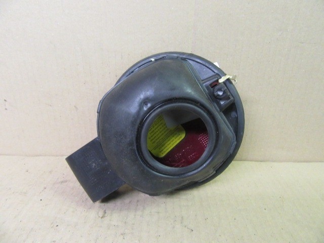 14523 Fiat Bravo 2007-2014 piros színű tankajtó 735471075