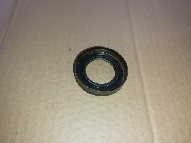 Alfa Romeo, Fiat, Lancia utángyártott új féltengely szimering 