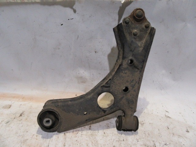 Fiat 500 L jobb első lengőkar