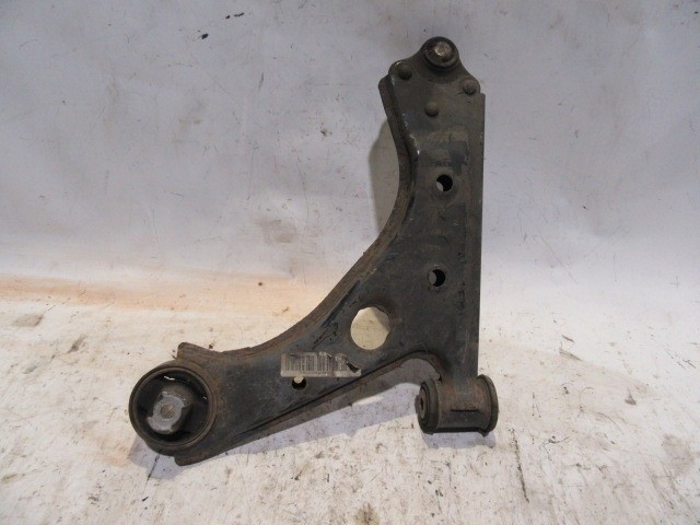 Fiat Punto jobb első lengőkar