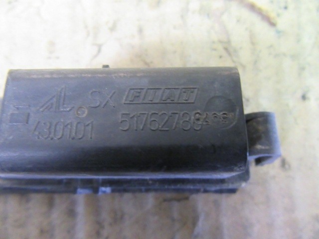 Alfa Romeo, Fiat Punto bal oldali rendszámtábla világítás 51762788