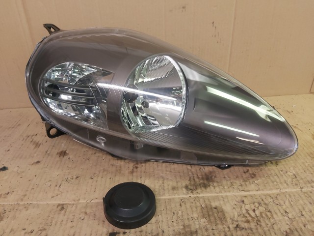 Fiat Grande Punto Utángyártott új jobb oldali fényszóró (antracit színű) 51833189