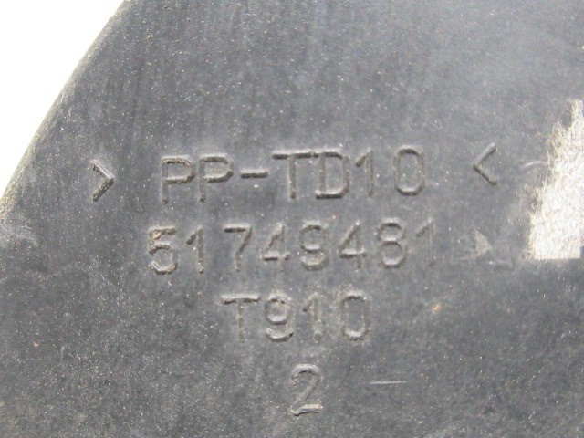 Fiat Linea, Fiorino, Qubo jobb oldali motorvédő műanyag 51749481