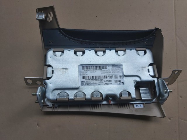 Lancia Delta 2008-2014 gyári új bézs színű sípcsont légzsák 735483737