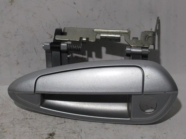 130527 Fiat Punto bal első külső kilincs