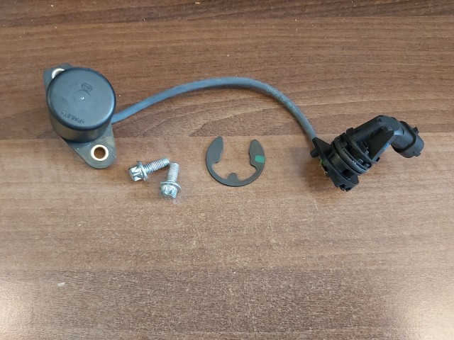 Fiat Croma 1,8 16v benzin gyári új olajszint érzékelő 55353306