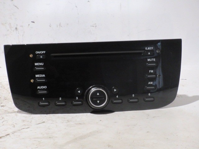 Fiat Punto Evo, My Punto, Nouva Punto cd-s rádió nincs hozzá kód!!!! 