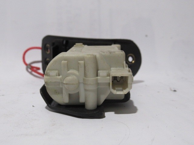 Alfa Romeo Gt tankajtó zár 60682498