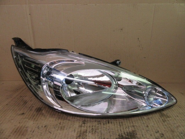 Ford Ka utángyártott jobb első fényszóró 