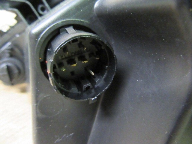 Ford Ka utángyártott jobb első fényszóró 