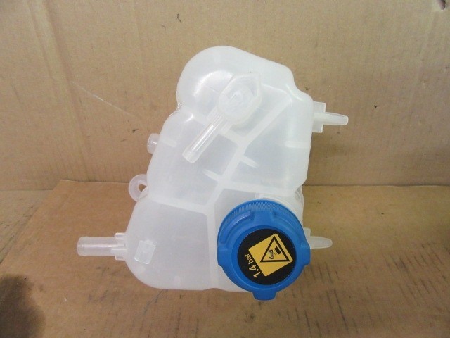 Fiat, Lancia 900 cm3 utángyártott új, kiegyenlítő tartály 