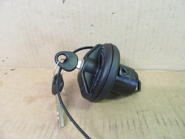 Alfa Romeo, Fiat, Lancia gyári új tanksapka, zárral kulccsal 