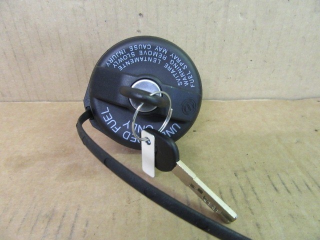 Alfa Romeo, Fiat, Lancia gyári új tanksapka, zárral kulccsal 