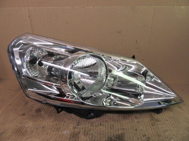 Fiat Scudo, Citroen Jumpy, Peugeot Expert  utángyártott új jobb első fényszóró 