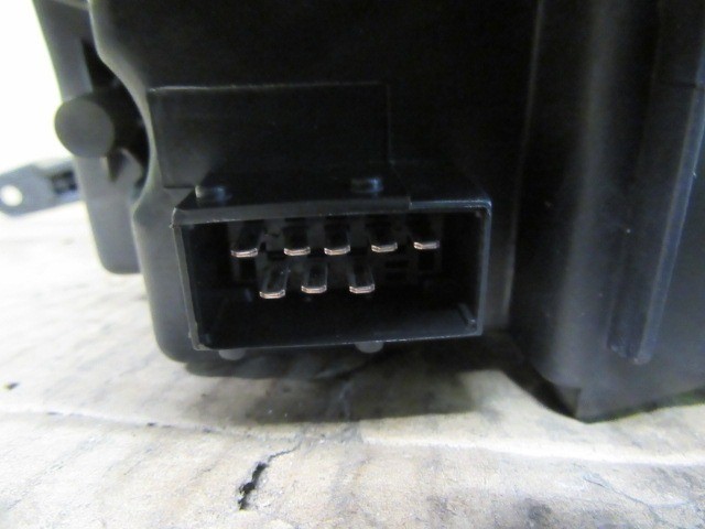 Fiat Scudo, Citroen Jumpy, Peugeot Expert  utángyártott új jobb első fényszóró 