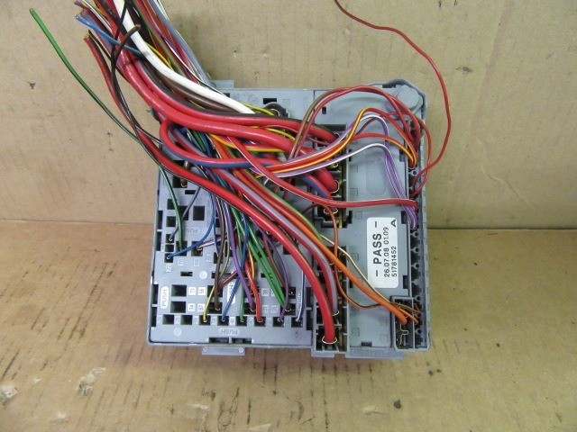 Lancia Delta külső biztosíték tábla 51836241