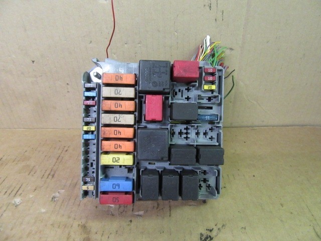 Lancia Delta külső biztosíték tábla 51836241