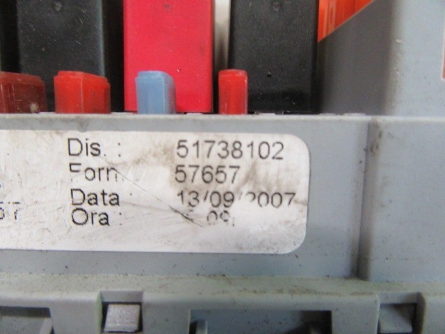 Fiat Croma 2005-2010 külső biztosíték tábla 51738102