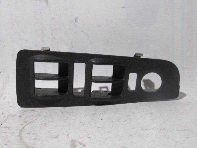 Lancia Delta bal első ablakemelő kapcsoló tartó 4 elektromos ablak 735474934