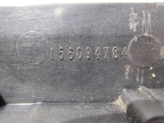 Alfa Romeo Giulietta jobb első , ablakemelő kapcsoló tartó 156094784