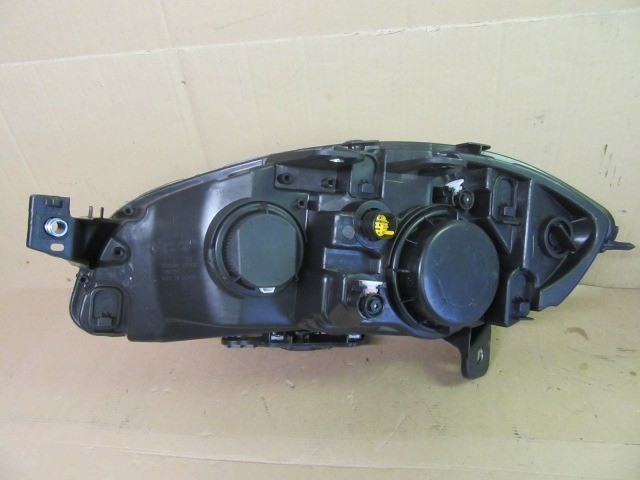 Fiat Linea utángyártott új, jobb első fényszóró