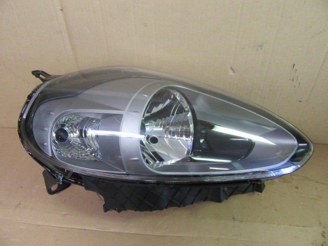 Fiat Punto Evo utángyártott új, antracit házas, jobb első fényszóró