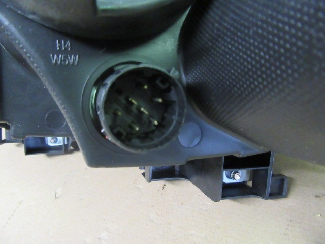 Fiat Punto Evo utángyártott új, antracit házas, jobb első fényszóró