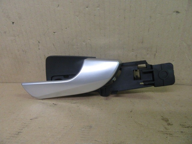 Alfa Romeo Giulietta jobb első belső kilincs, matt króm 