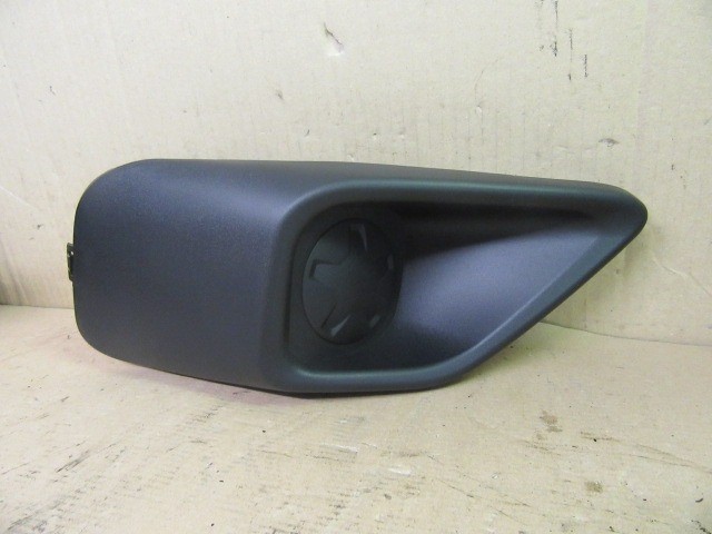 Fiat Doblo 2015-2022 utángyártott új jobb oldali ködlámpa nélküli rács 735615287