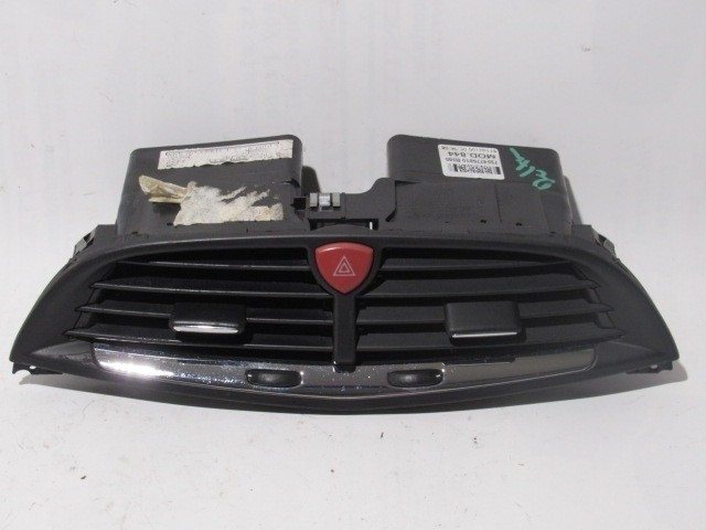 Lancia Delta középső levegő beömlő 735477581