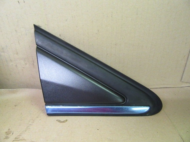 Fiat Bravo 2007-2014 gyári új jobb első sárvédő háromszög, krómcsíkos kivitel 735499495