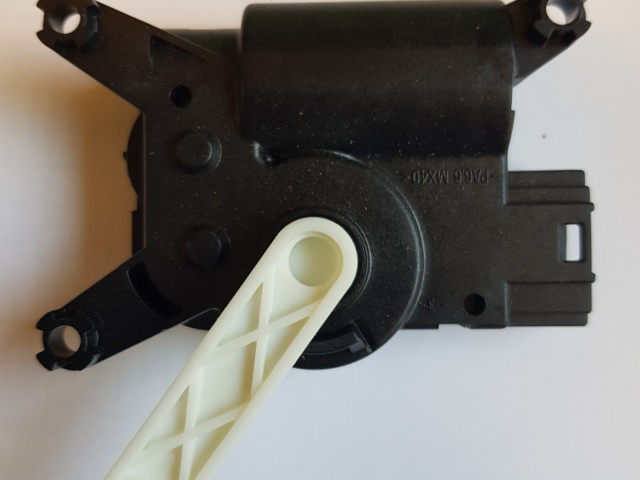 Fiat Bravo 2007-2014 gyári új külső levegő terelőlapát állító motor 77367179