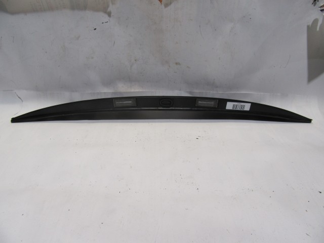 Lancia Delta 2008-2014 rendszámtábla világítás, csomagtérajtó nyitó mikrókapcsolóval