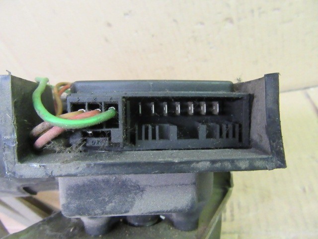 Alfa Romeo 164 első ablaktörlő motor mechanikával