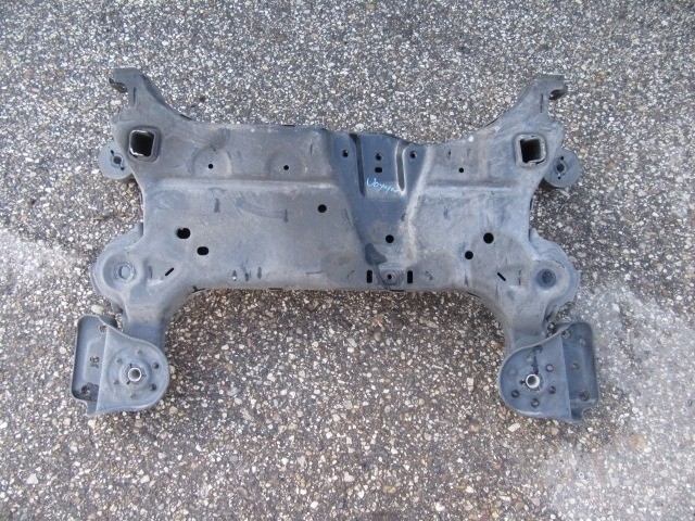 Lancia Voyager első segédalváz, bölcső 