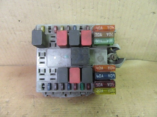 Fiat Punto II.-III. külső biztosíték tábla 46798118