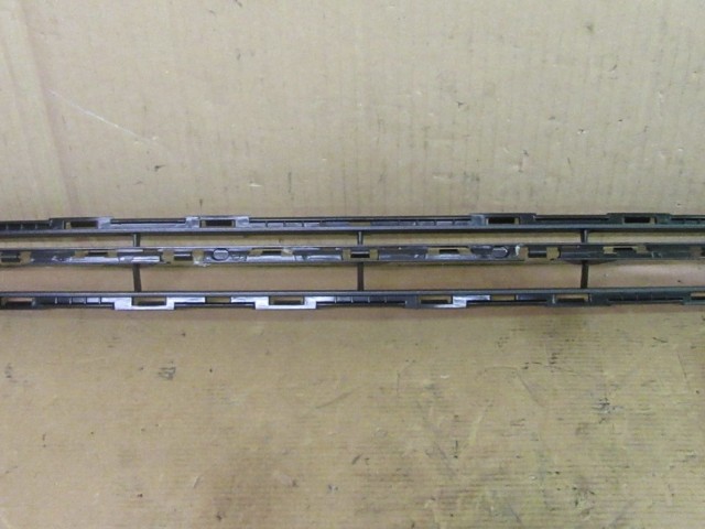 Fiat 500 2015- gyári új első lökhárító díszcsík tartó 735642074