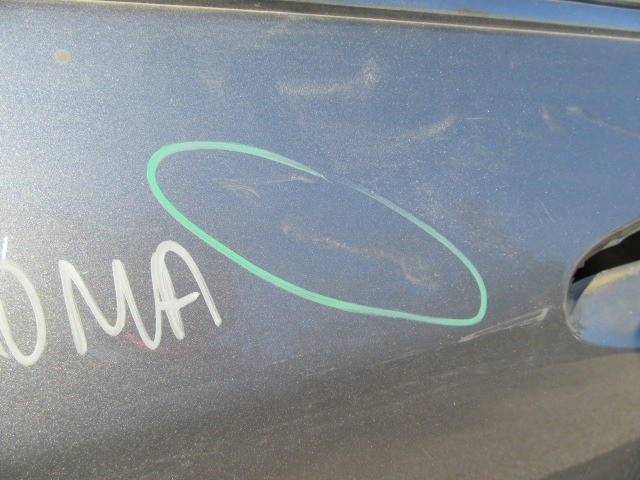 138899 Fiat Croma 2005-2010 ezüst színű jobb első ajtó a képen látható sérüléssel