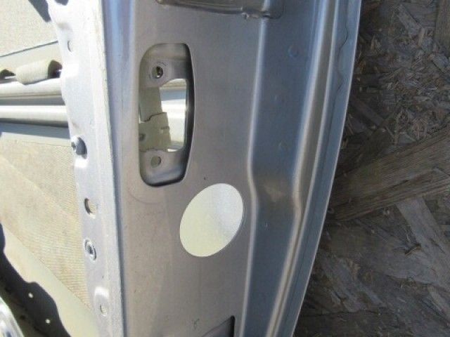 138899 Fiat Croma 2005-2010 ezüst színű jobb első ajtó a képen látható sérüléssel