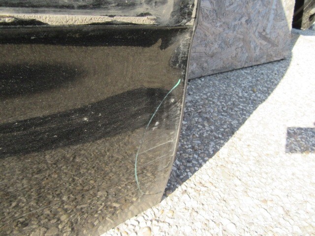 138900 Fiat Croma 2005-2010 fekete színű, jobb hátsó ajtó a képen látható sérüléssel