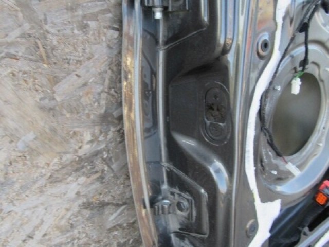 147075 Lancia Delta 2008-2014 jobb hátsó szürke színű ajtó