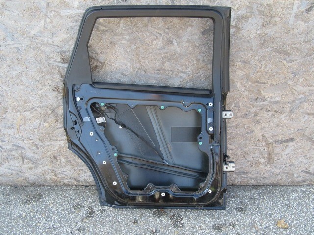 147057 Dodge Journey bal hátsó fekete színű ajtó