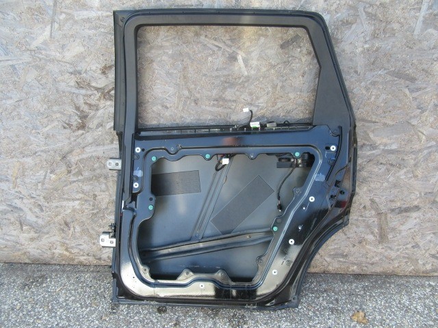 147060 Dodge Journey jobb hátsó fekete színű ajtó, a képen látható sérüléssel