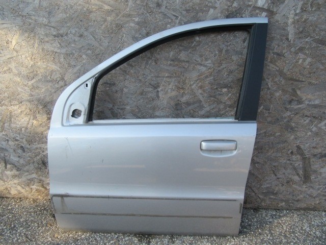 138893 Fiat Panda II. 2003-2012 ezüst színű bal első ajtó