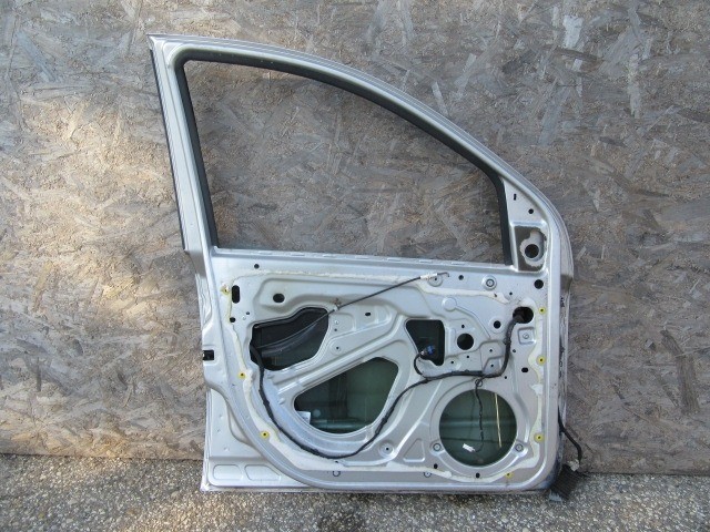 138893 Fiat Panda II. 2003-2012 ezüst színű bal első ajtó