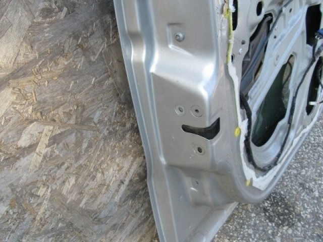 138893 Fiat Panda II. 2003-2012 ezüst színű bal első ajtó