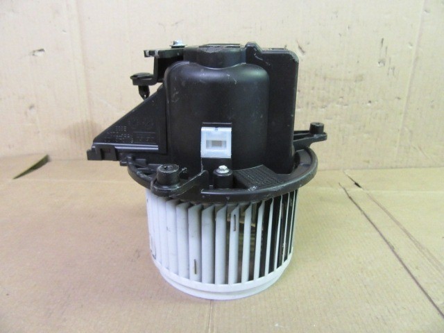 Alfa Romeo Stelvio fűtőmotor 77368011